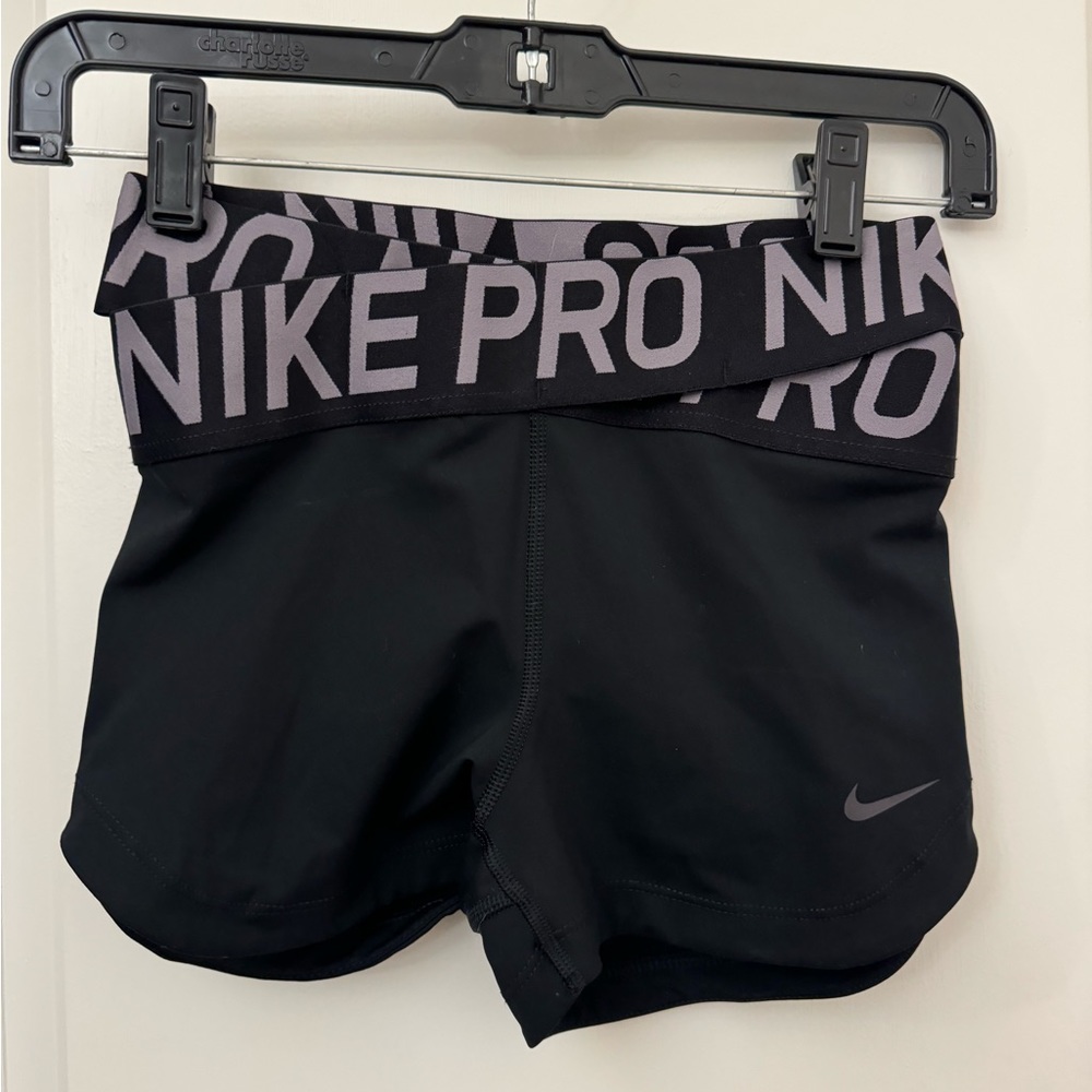 Nike Pro black shorts XS